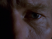 extant_StarTrek_VOY_6x01-EquinoxPart2_00527.jpg