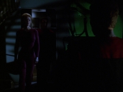 extant_StarTrek_VOY_6x01-EquinoxPart2_00538.jpg
