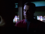 extant_StarTrek_VOY_6x01-EquinoxPart2_00660.jpg