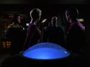 extant_StarTrek_VOY_6x01-EquinoxPart2_00682.jpg