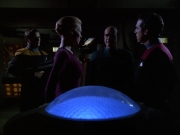 extant_StarTrek_VOY_6x01-EquinoxPart2_00685.jpg
