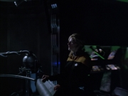extant_StarTrek_VOY_6x01-EquinoxPart2_00708.jpg