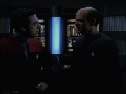 extant_StarTrek_VOY_6x01-EquinoxPart2_00776.jpg