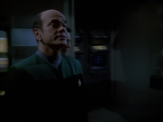 extant_StarTrek_VOY_6x01-EquinoxPart2_00789.jpg