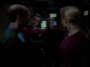 extant_StarTrek_VOY_6x01-EquinoxPart2_00797.jpg