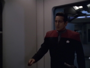 extant_StarTrek_VOY_6x01-EquinoxPart2_00920.jpg