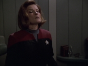 extant_StarTrek_VOY_6x01-EquinoxPart2_00924.jpg