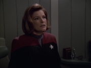 extant_StarTrek_VOY_6x01-EquinoxPart2_00929.jpg
