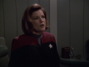 extant_StarTrek_VOY_6x01-EquinoxPart2_00930.jpg