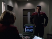 extant_StarTrek_VOY_6x01-EquinoxPart2_00934.jpg