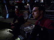 extant_StarTrek_VOY_6x01-EquinoxPart2_01073.jpg
