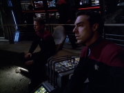 extant_StarTrek_VOY_6x01-EquinoxPart2_01074.jpg