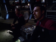 extant_StarTrek_VOY_6x01-EquinoxPart2_01075.jpg