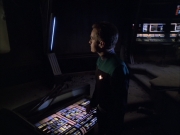 extant_StarTrek_VOY_6x01-EquinoxPart2_01084.jpg