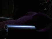 extant_StarTrek_VOY_6x01-EquinoxPart2_01095.jpg