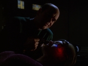 extant_StarTrek_VOY_6x01-EquinoxPart2_01104.jpg