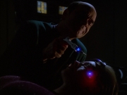 extant_StarTrek_VOY_6x01-EquinoxPart2_01108.jpg