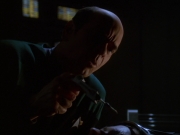 extant_StarTrek_VOY_6x01-EquinoxPart2_01115.jpg