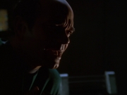 extant_StarTrek_VOY_6x01-EquinoxPart2_01122.jpg