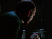 extant_StarTrek_VOY_6x01-EquinoxPart2_01127.jpg