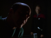 extant_StarTrek_VOY_6x01-EquinoxPart2_01141.jpg