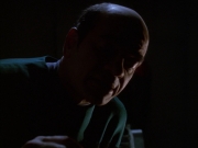 extant_StarTrek_VOY_6x01-EquinoxPart2_01144.jpg