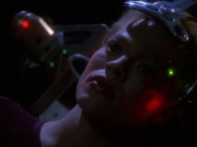 extant_StarTrek_VOY_6x01-EquinoxPart2_01175.jpg