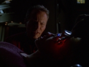 extant_StarTrek_VOY_6x01-EquinoxPart2_01180.jpg
