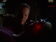 extant_StarTrek_VOY_6x01-EquinoxPart2_01183.jpg