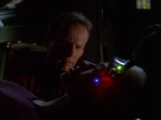 extant_StarTrek_VOY_6x01-EquinoxPart2_01195.jpg