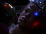 extant_StarTrek_VOY_6x01-EquinoxPart2_01197.jpg
