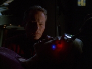 extant_StarTrek_VOY_6x01-EquinoxPart2_01208.jpg