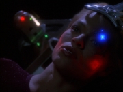 extant_StarTrek_VOY_6x01-EquinoxPart2_01222.jpg