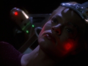 extant_StarTrek_VOY_6x01-EquinoxPart2_01225.jpg