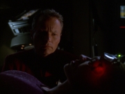 extant_StarTrek_VOY_6x01-EquinoxPart2_01226.jpg