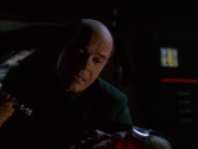 extant_StarTrek_VOY_6x01-EquinoxPart2_01241.jpg