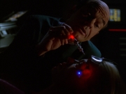 extant_StarTrek_VOY_6x01-EquinoxPart2_01247.jpg