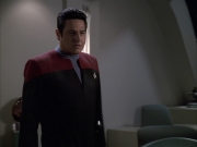 extant_StarTrek_VOY_6x01-EquinoxPart2_01266.jpg