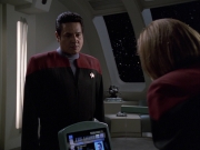 extant_StarTrek_VOY_6x01-EquinoxPart2_01272.jpg