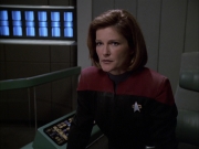 extant_StarTrek_VOY_6x01-EquinoxPart2_01286.jpg