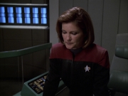 extant_StarTrek_VOY_6x01-EquinoxPart2_01303.jpg