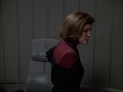 extant_StarTrek_VOY_6x01-EquinoxPart2_01326.jpg