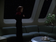 extant_StarTrek_VOY_6x01-EquinoxPart2_01342.jpg
