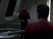 extant_StarTrek_VOY_6x01-EquinoxPart2_01357.jpg