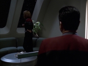extant_StarTrek_VOY_6x01-EquinoxPart2_01359.jpg