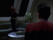 extant_StarTrek_VOY_6x01-EquinoxPart2_01364.jpg