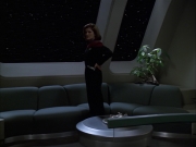 extant_StarTrek_VOY_6x01-EquinoxPart2_01373.jpg