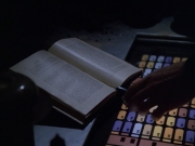 extant_StarTrek_VOY_6x01-EquinoxPart2_01399.jpg
