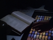 extant_StarTrek_VOY_6x01-EquinoxPart2_01401.jpg