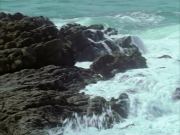 extant_StarTrek_VOY_6x01-EquinoxPart2_01428.jpg